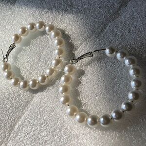 Medium Resin White Earrings